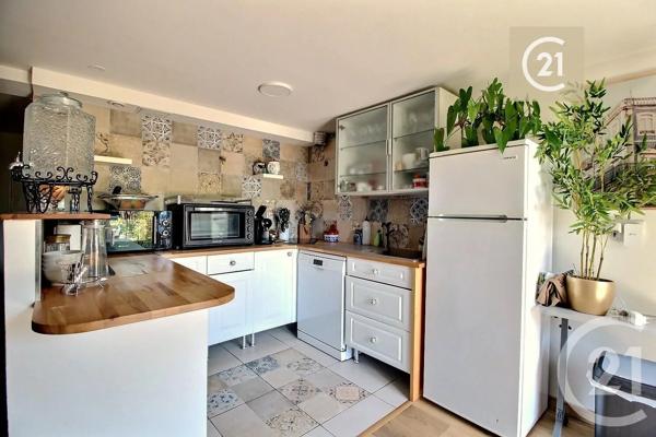 Maison à vendre  6 pièces - 178 m 2   LIVRY GARGAN  - 93