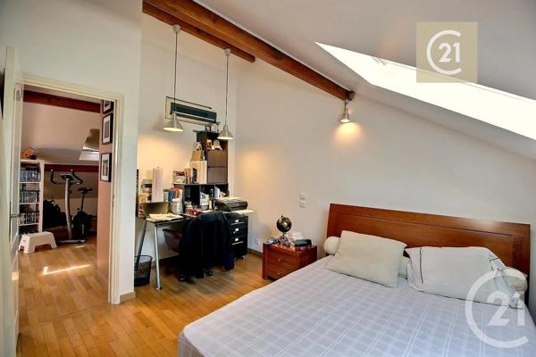 Maison à vendre  6 pièces - 178 m 2   LIVRY GARGAN  - 93