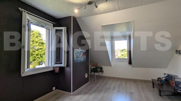 Maison 5 chambres - Grande parcelle de terrain !