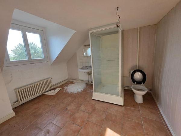 Maison Loches 5 pièce(s) 373 m2