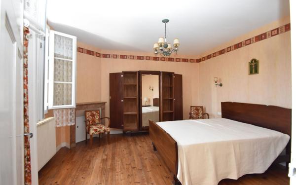 Maison à vendre    6 pièces •  Arzacq-Arraziguet