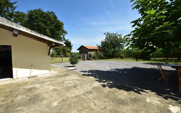 Maison à vendre    6 pièces •  Arzacq-Arraziguet