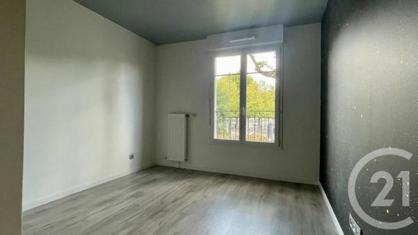 Appartement F3 à vendre  3 pièces - 61 m 2   LE PLESSIS BOUCHARD  - 95