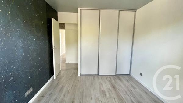 Appartement F3 à vendre  3 pièces - 61 m 2   LE PLESSIS BOUCHARD  - 95