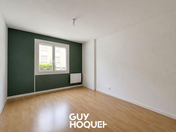 Appartement 2 Chs + Balcon, Garage, Stationnement et Cave - 71000 SANCÉ