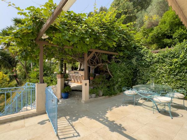 Superbe villa de 204m2 piscine- aucun vis-à-vis