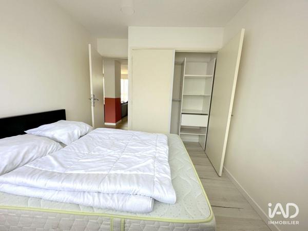 Location studio 50 m² Marseille 10