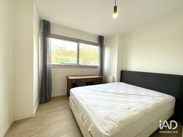 Location studio 50 m² Marseille 10