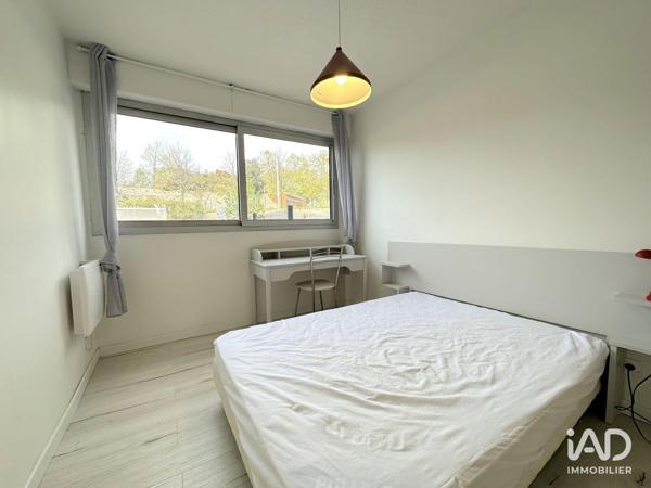 Location studio 50 m² Marseille 10