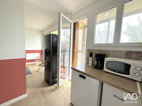 Location studio 50 m² Marseille 10