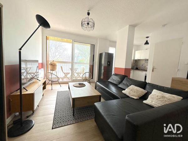 Location studio 50 m² Marseille 10