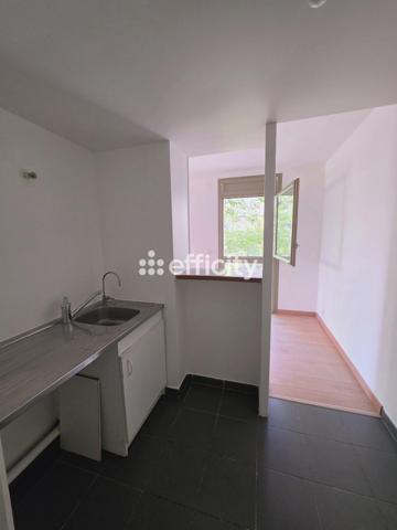 Appartement
         3 pièces
        - 66 m² 320 000 € *