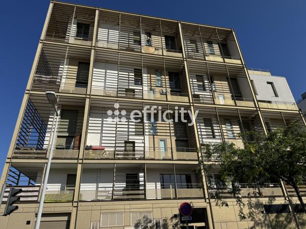 Appartement
         3 pièces
        - 66 m² 320 000 € *