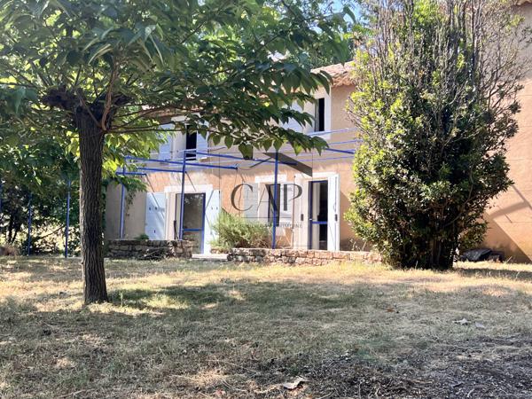 Châteauneuf-le-Rouge (13790) Mas provençal T6 au cœur des vignes, au pied de la Sainte-Victoire