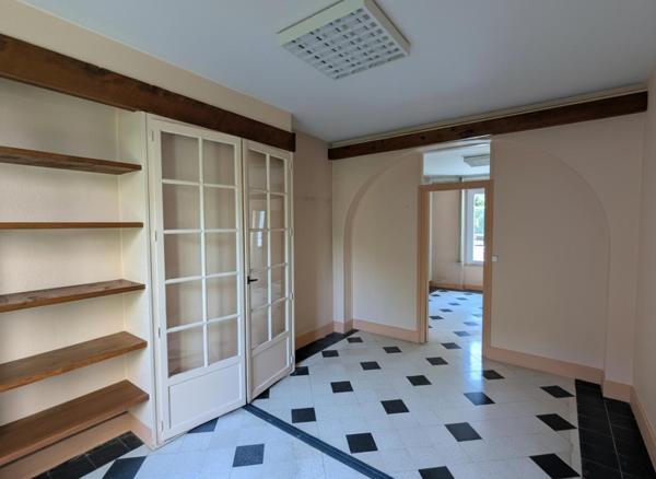 Maison de ville  117 m² 4 chambres  Centre-ville de La Loupe