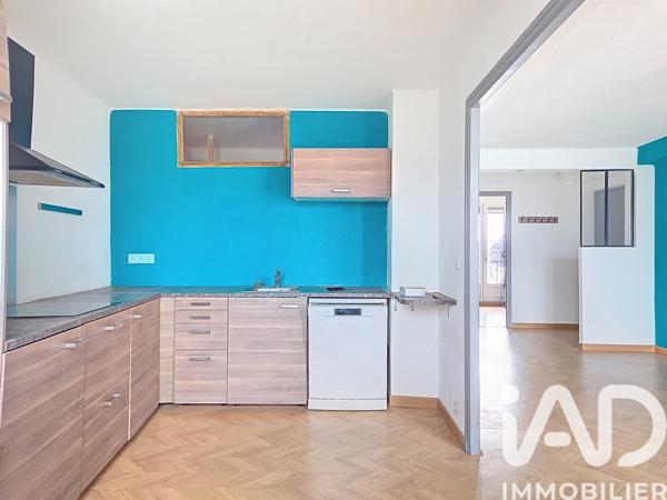 Location appartement 3 pièces 61 m² Toulon