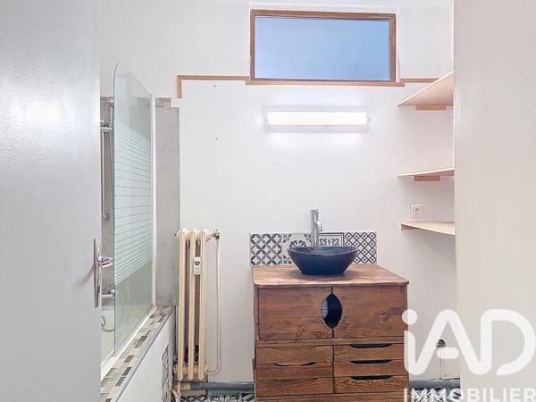 Location appartement 3 pièces 61 m² Toulon