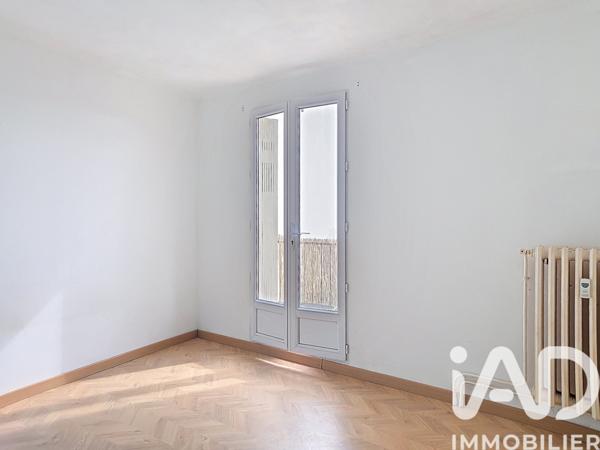 Location appartement 3 pièces 61 m² Toulon