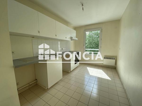 Location Appartement 2 pièces 50.4 m² - 25 AVENUE JEAN ZAY Orleans 45000