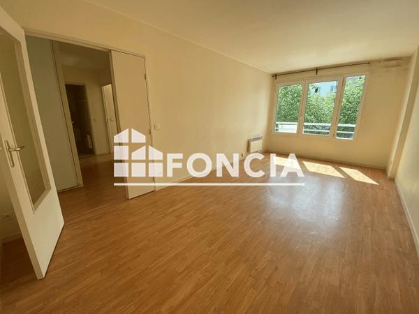 Location Appartement 2 pièces 50.4 m² - 25 AVENUE JEAN ZAY Orleans 45000
