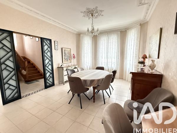 Maison à vendre 7 pièces 143 m² Compiègne