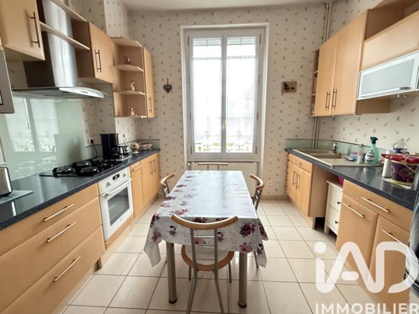 Maison à vendre 7 pièces 143 m² Compiègne