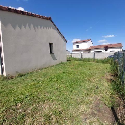 Merville : maison T4 avec beau jardin