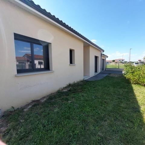 Merville : maison T4 avec beau jardin