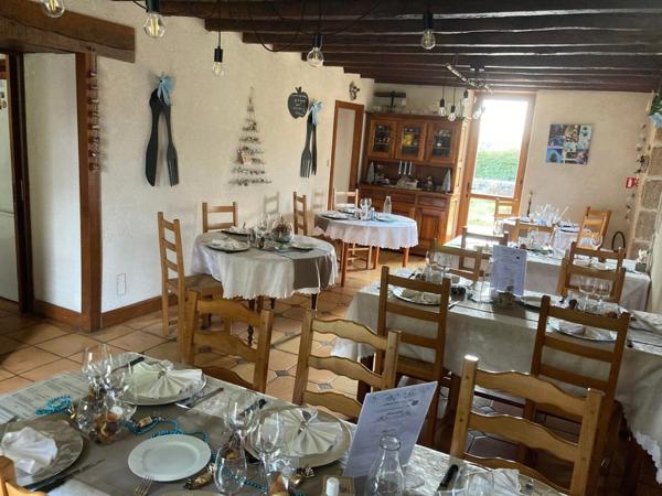 SUPERBE FERME AUBERGE, VENTE PRODUITS DE LA FERME, ELEVAGE.PRIX DU FONDS 102.000€ MURS 593.000€ FAI