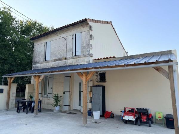 ST YZAN DE SOUDIAC MAISON 3 CHAMBRES sur 1000 m² Saint-Yzan-de-Soudiac (33920)