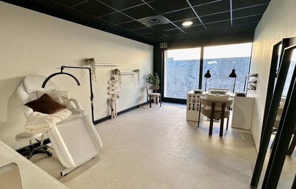 Local Professionnel de 59 m²