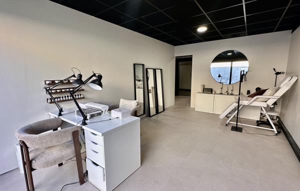 Local Professionnel de 59 m²