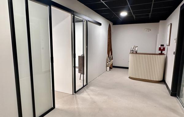 Local Professionnel de 59 m²