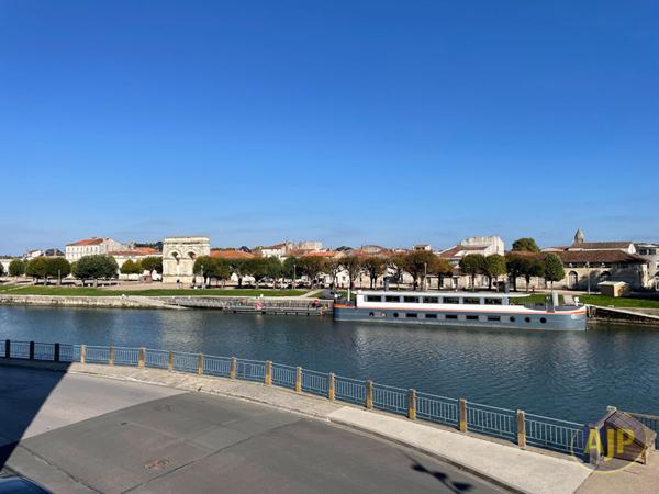 Vente appartement Saintes : 242 700 € - AJP Immobilier Saintes