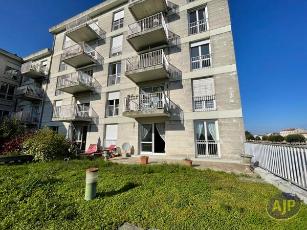 Vente appartement Saintes : 242 700 € - AJP Immobilier Saintes