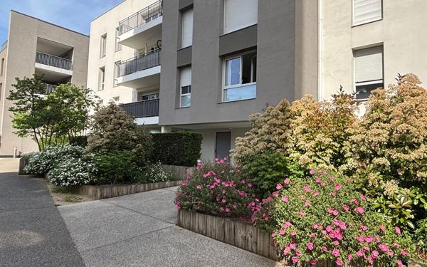 Appartement à vendre    3 pièces • 61,66 m2 Villeurbanne