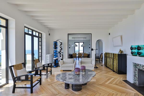 Propriété sur l'océan vue panoramique.