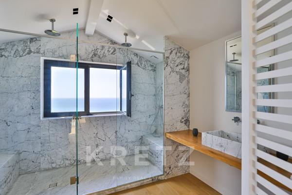 Propriété sur l'océan vue panoramique.