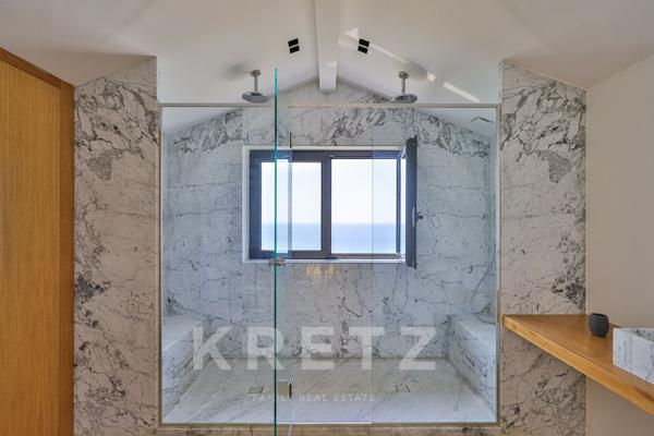 Propriété sur l'océan vue panoramique.