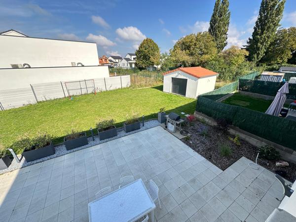 Maison de 2012, 3 chambres, garage, terrain 623 m2