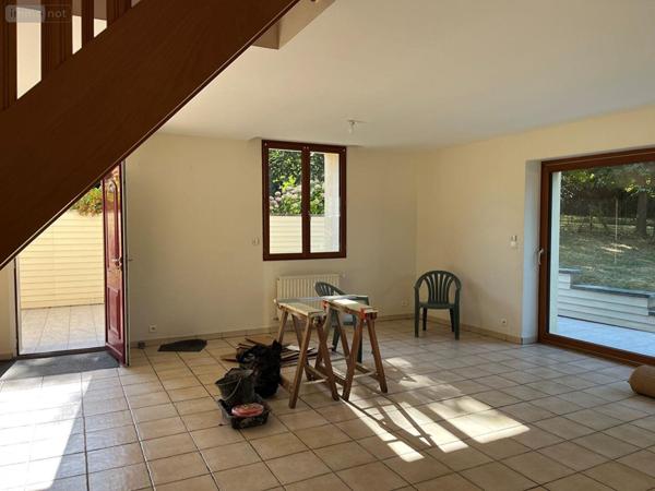 Maison à louer à Betton en Ille-et-Vilaine (35830), ref : 771