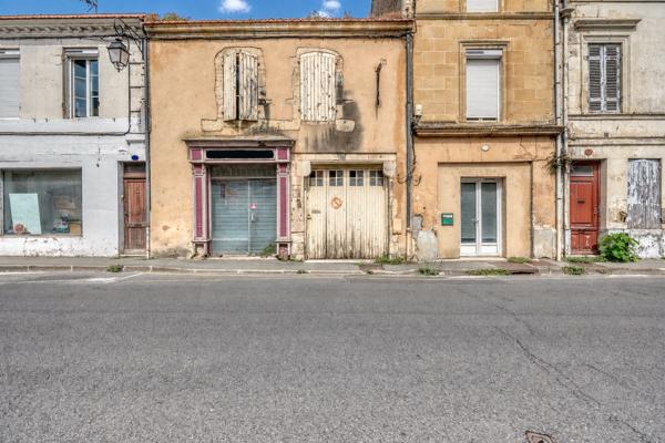 Immeuble de 220m2 sur parcelle de 344m2