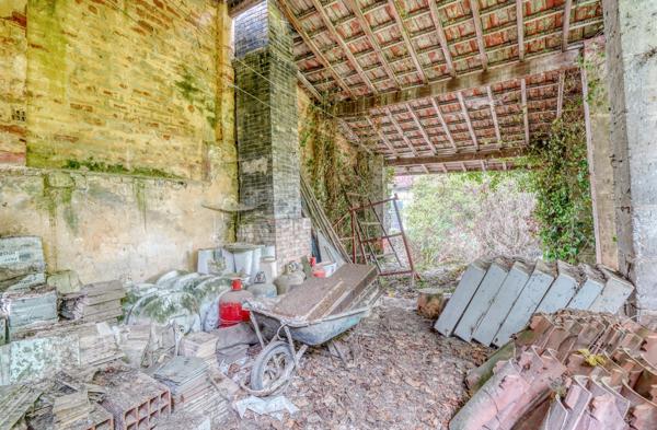 Immeuble de 220m2 sur parcelle de 344m2