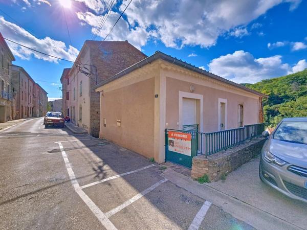 Nouveauté sur Graissessac – Maison de village non mitoyenne avec terrasse et vue dégagée
