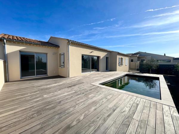 L’ISLE-SUR-LA-SORGUE – MAISON NEUVE AVEC PISCINE ET 4 CHAMBRES