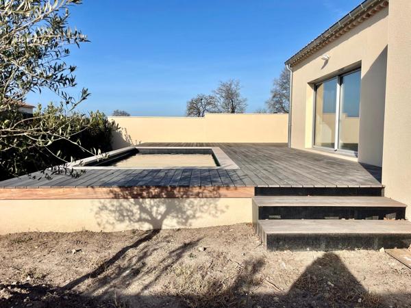 L’ISLE-SUR-LA-SORGUE – MAISON NEUVE AVEC PISCINE ET 4 CHAMBRES