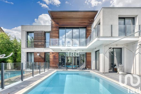 Maison à vendre 9 pièces 343 m² Lagny-sur-Marne