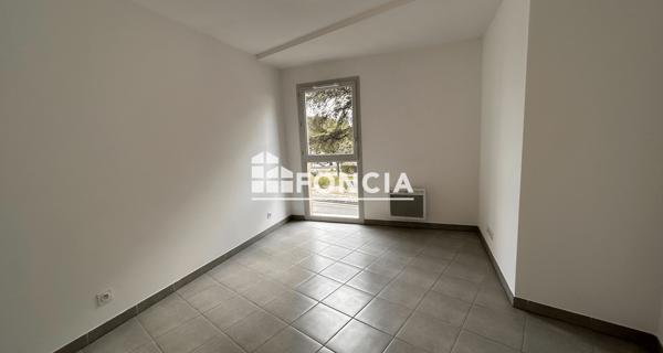 Location Appartement 2 pièces 42.74 m² - Le Luc 83340
