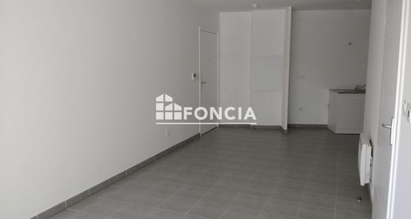 Location Appartement 2 pièces 42.74 m² - Le Luc 83340