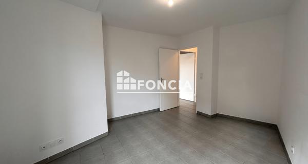Location Appartement 2 pièces 42.74 m² - Le Luc 83340